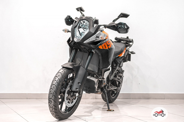 Мотоцикл KTM 1050 Adventure 2017, Оранжевый пробег 4087 с ПТС | Мототека